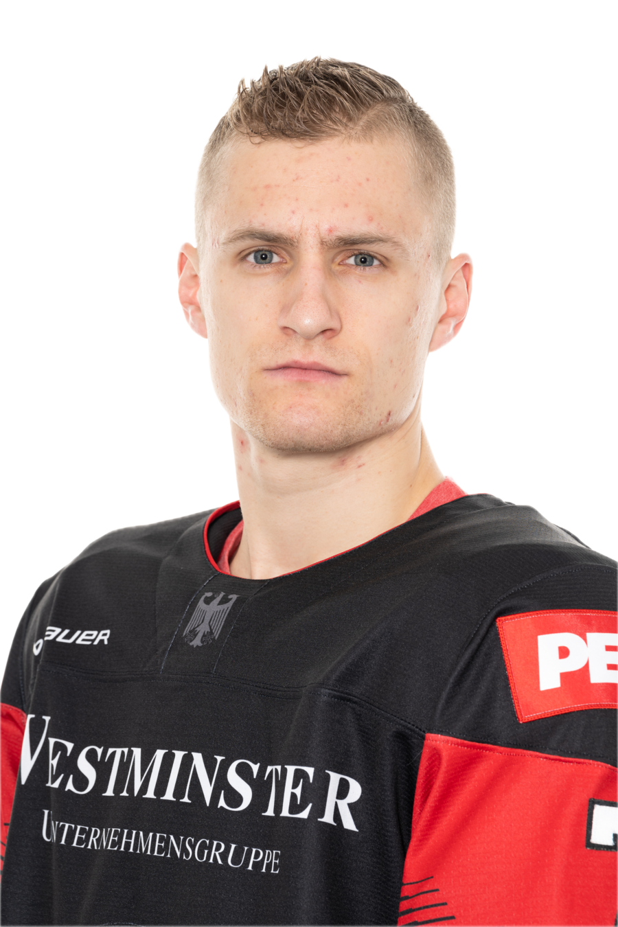 Hintergrund von „cp-d2-DEB-Portrait23-099“ entfernt