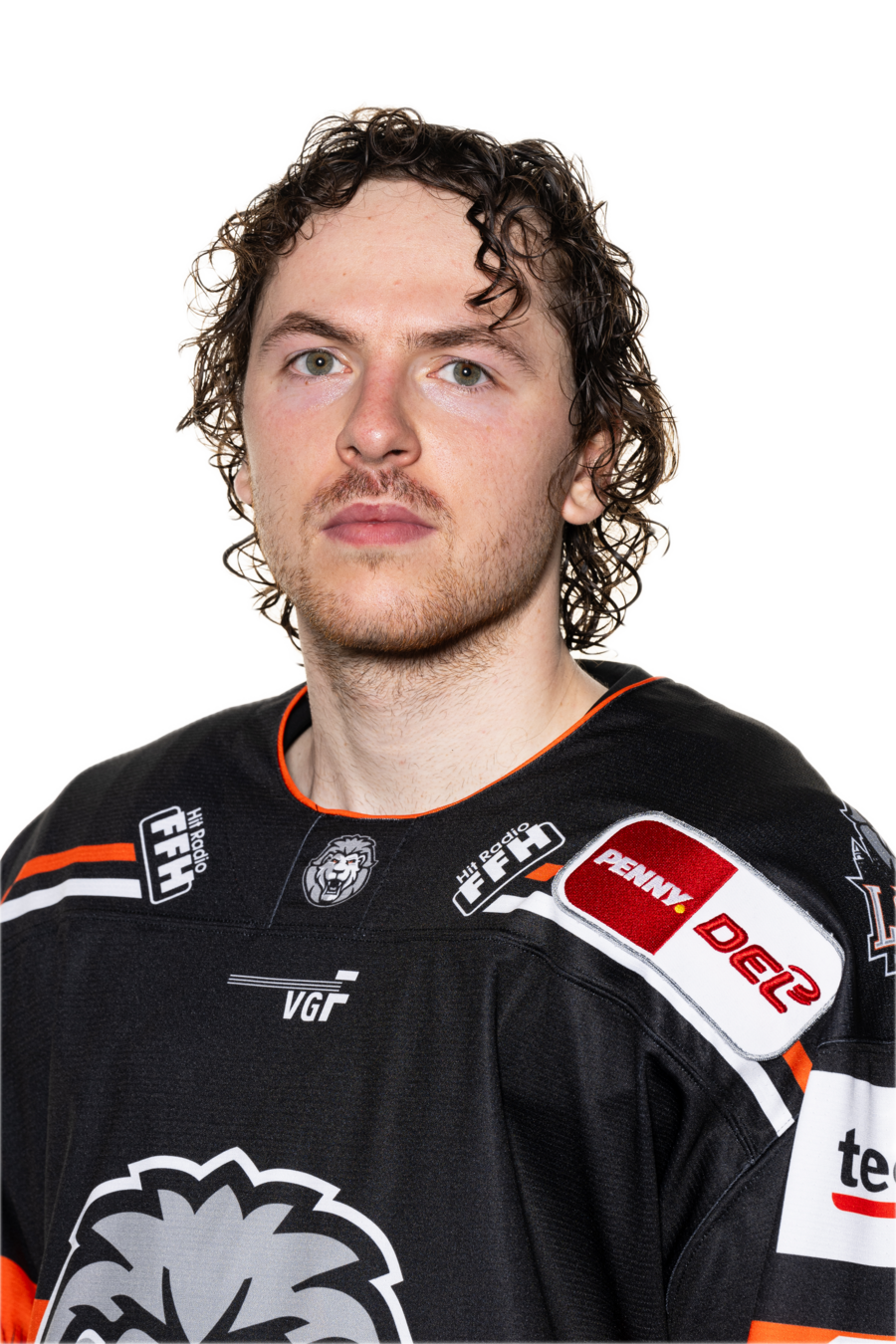 Hintergrund von „cp-d3-FRA-DEL-Bidoul24-04“ entfernt