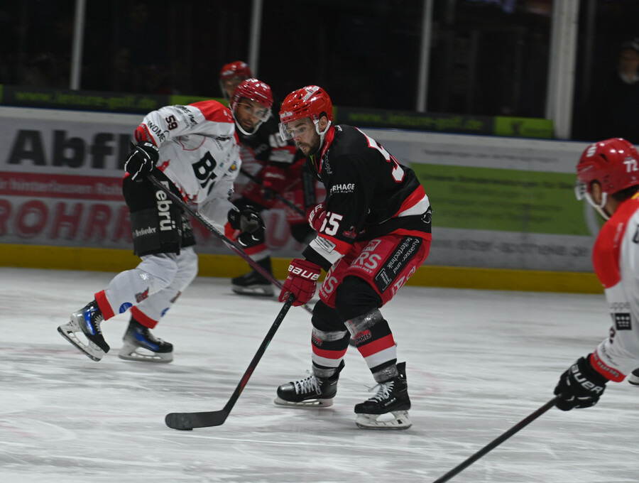 Christoph Kiefersauer am Puck